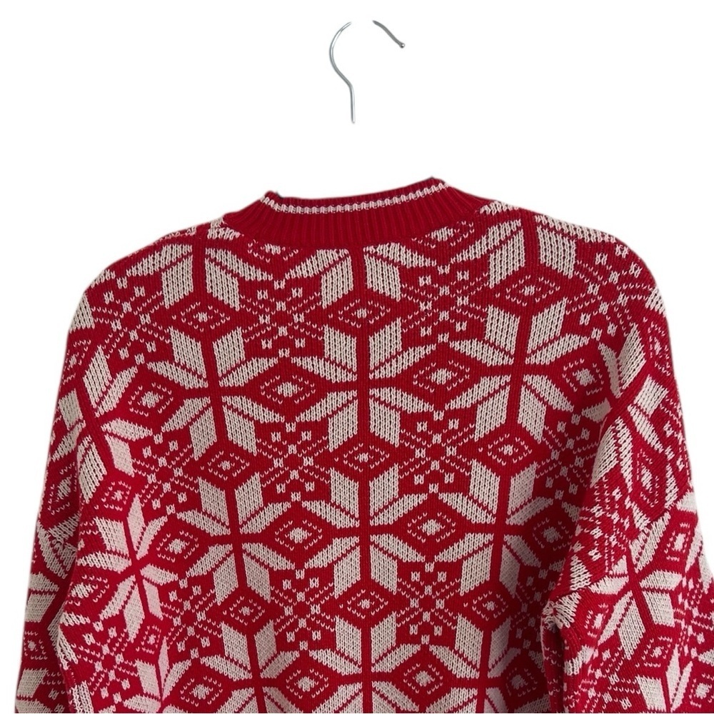 The Great Red Snowflake Pullover in Alpine Spice Small (1) - Picture 5 of 11